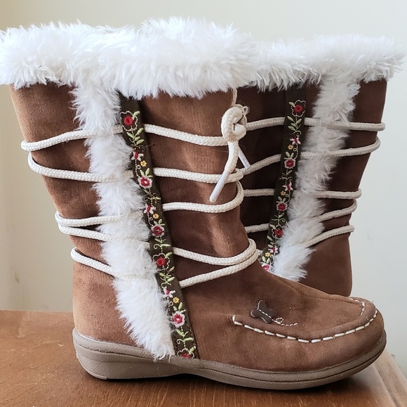 Carter's Other - Carters girl boots size 9